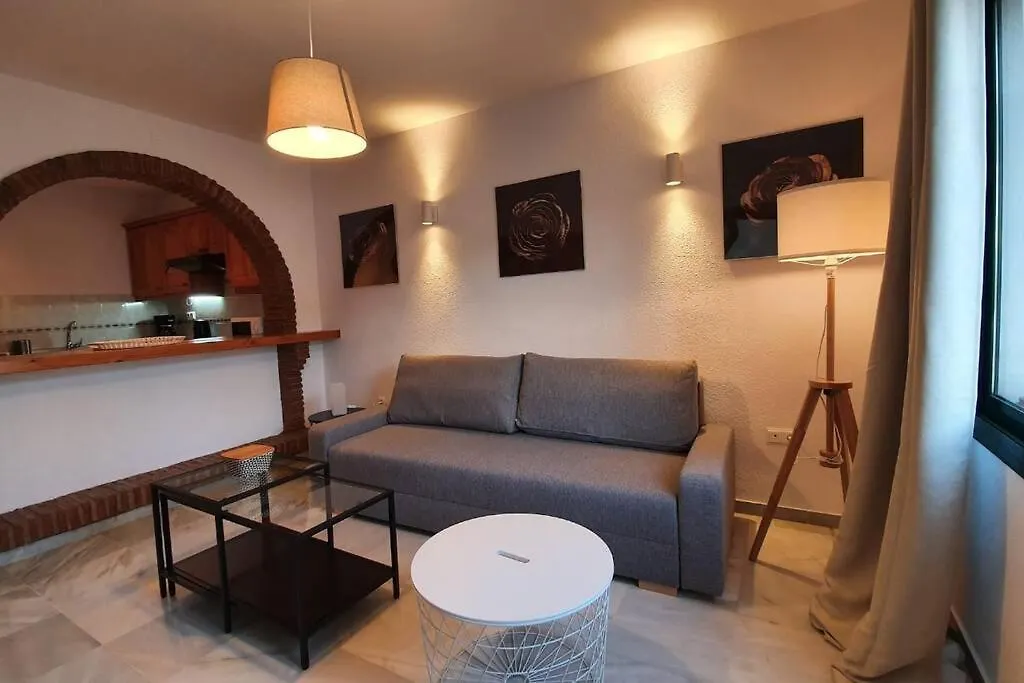 Appartement Pueblo Del Parque, Parc La Paloma 베날마데나코스타
